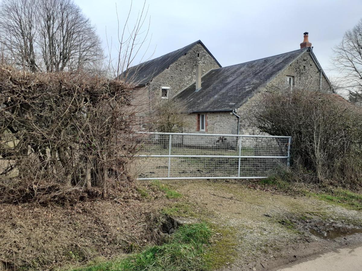 Gite Le Tilleul De La Fontaine Alluy Eksteriør bilde