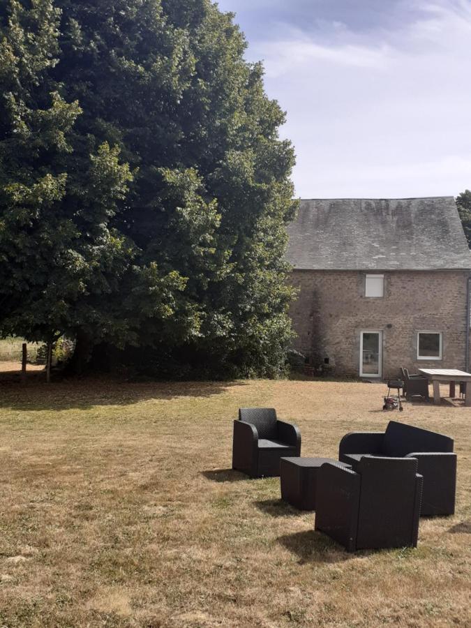 Gite Le Tilleul De La Fontaine Alluy Eksteriør bilde